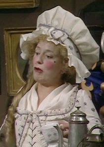 cast black adder|who played mrs. miggins blackadder.